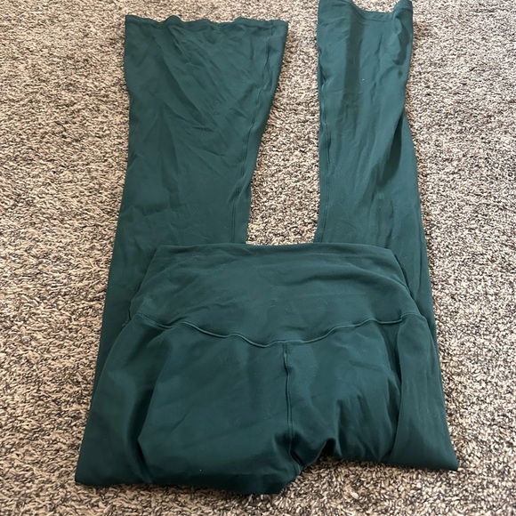 OFFLINE By Aerie Real Me High Waisted Ruched Flare Legging Size Large - Picture 4 of 4